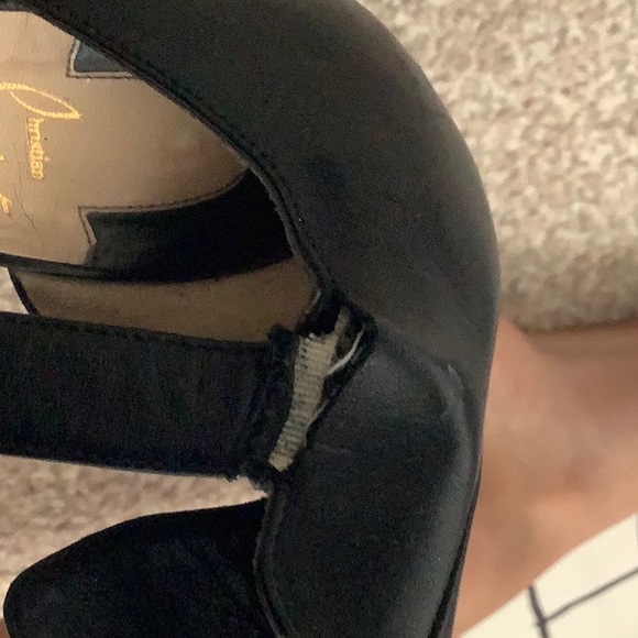 Beautiful Christian Louboutin heels - Picture 4 of 5